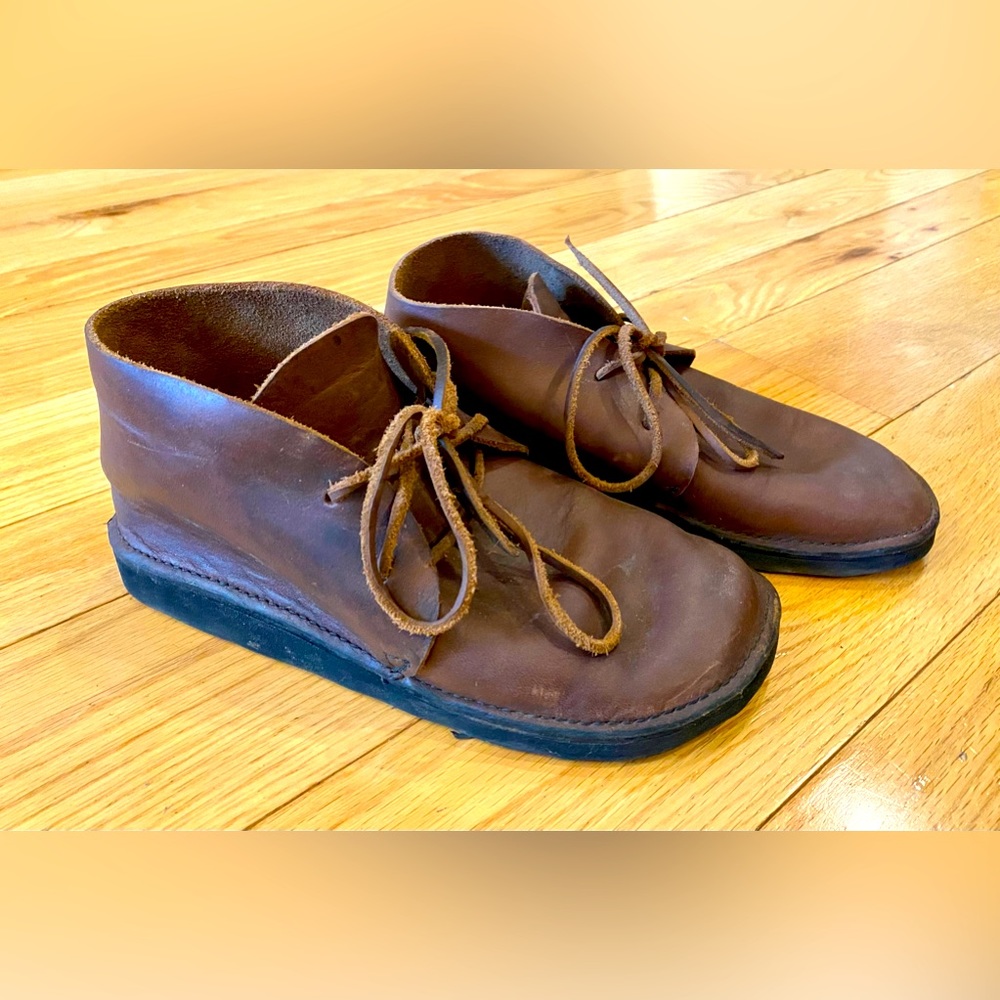 Aurora Shoe Company Women’s North Pacific Chukka Boot Size 9D